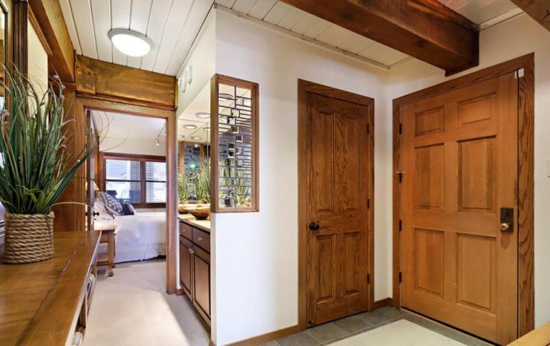 Snowmass Village 2 Bedroom Platinum-rated In, Out