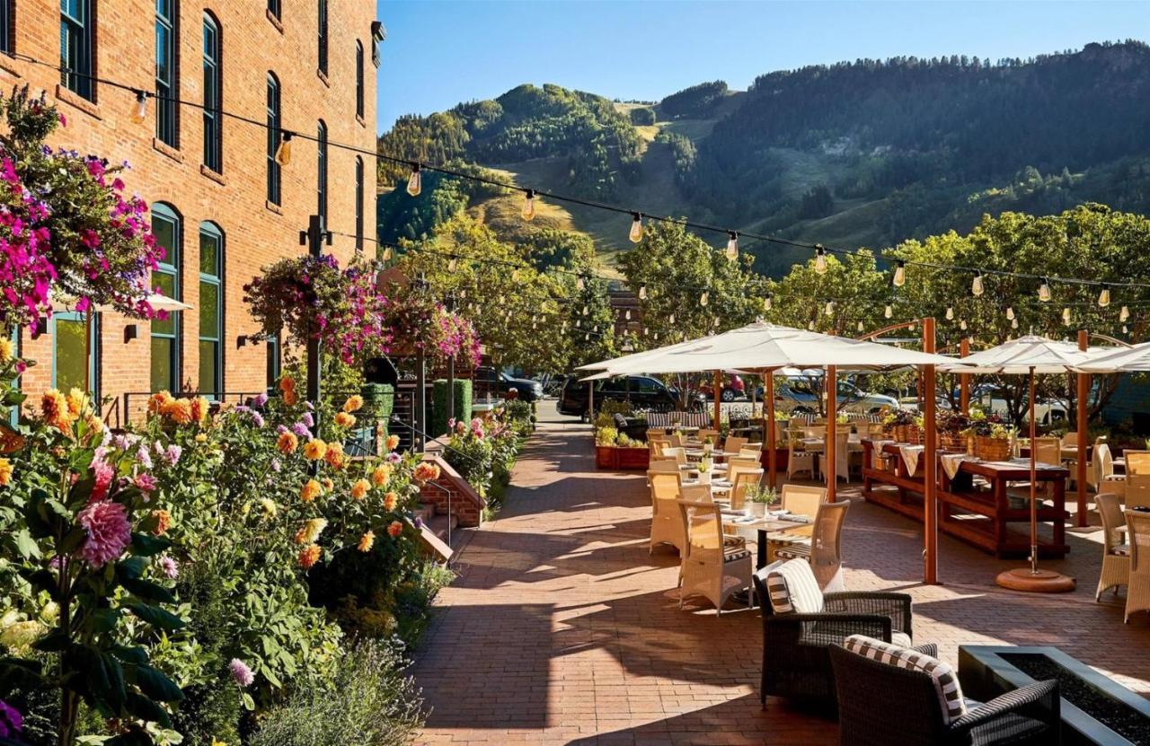 Snowmass Village 2 Bedroom Platinum-rated In, Out