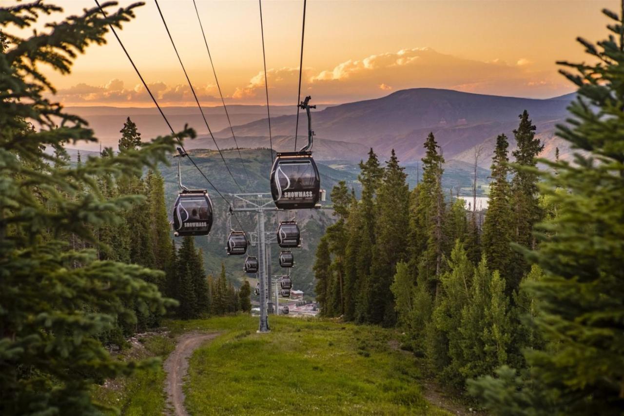 Snowmass Village 2 Bedroom Platinum-rated In, Out Apartment Aspen