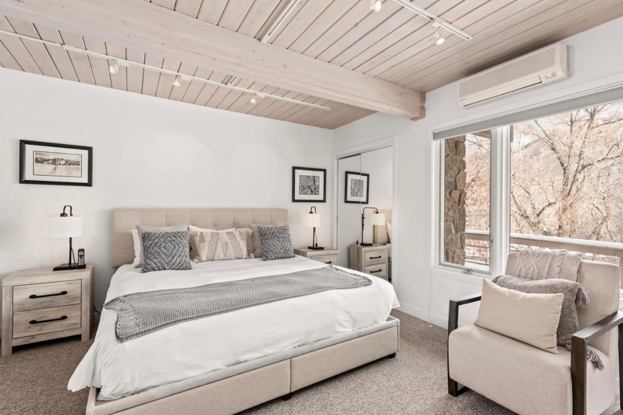 Standard Two Bedroom - Alps #402 Aspen