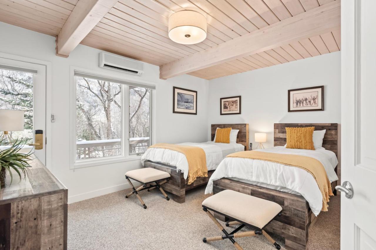 Standard Two Bedroom - Alps #402 *