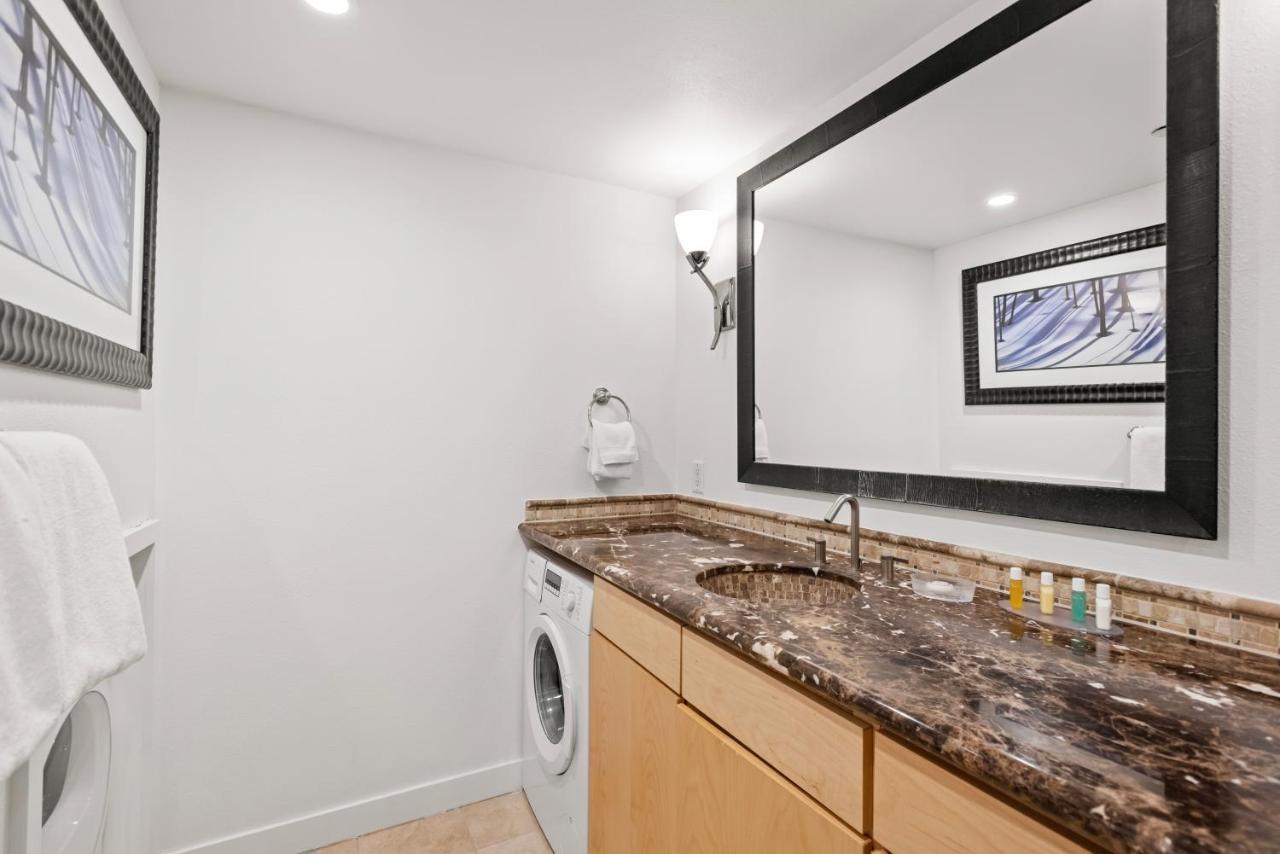Standard Two Bedroom - Alps #402