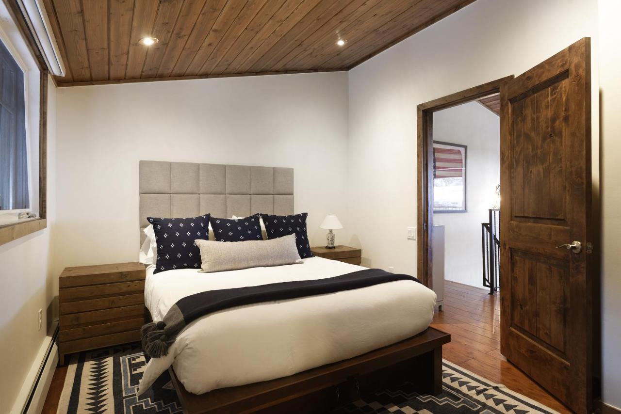 718 S, Mill St, Fasching Haus #4 Aspen
