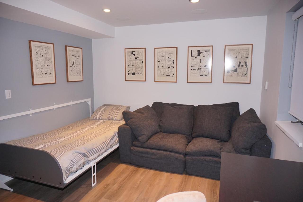 Holiday home New Listing West End Jewel - Steps To Bus To 4 Areas 4860