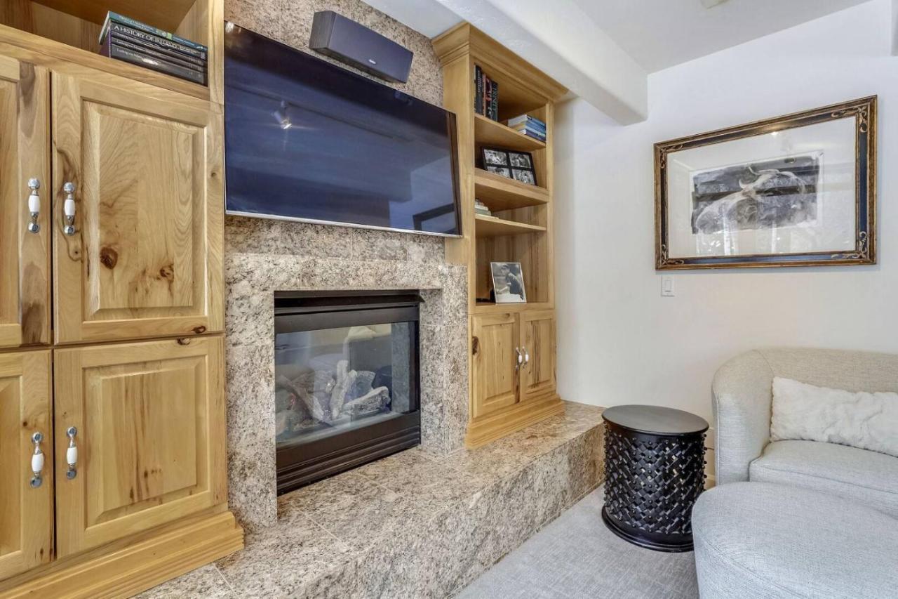 Downtown 2 Bedroom Within Walking Distance To Gondola - Clairvaux Apartment