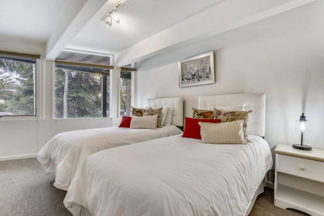 Downtown 2 Bedroom Within Walking Distance To Gondola - Clairvaux