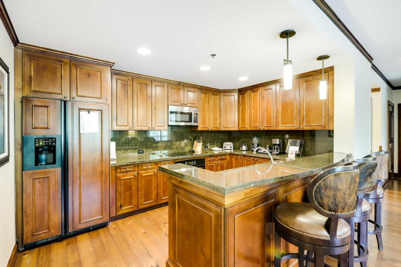 In Ritz-carlton Highlands Apartment Aspen