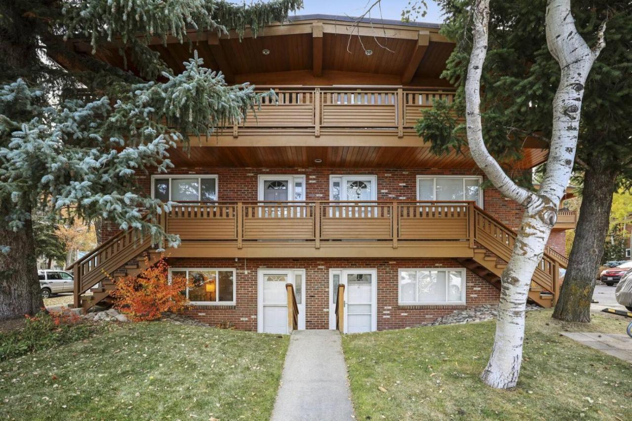 Downtown 2 Bedroom - Silverbell Apartment *