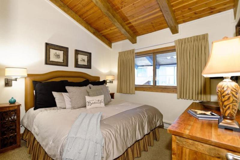 Snowmass Village 1 Bedroom Premier At Crestwood Holiday home Aspen