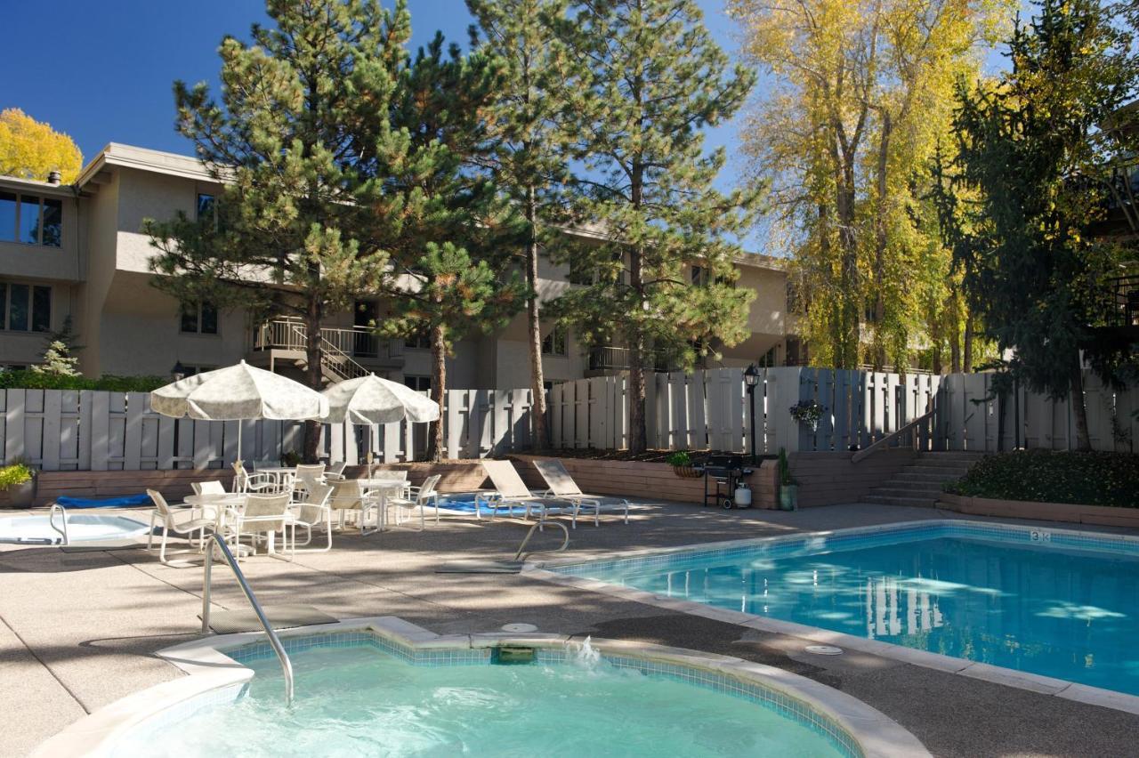 Chateau Eau Claire 9, Newly Renovated With River Views, Hot Tub, Pool, Fitness Center Access *