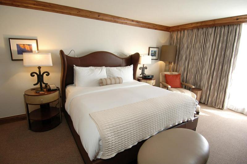 Apartment St Regis Residence, Luxury 2 Bedroom Float 001, & In Downtown Aspen, 2 Blocks From Lifts *