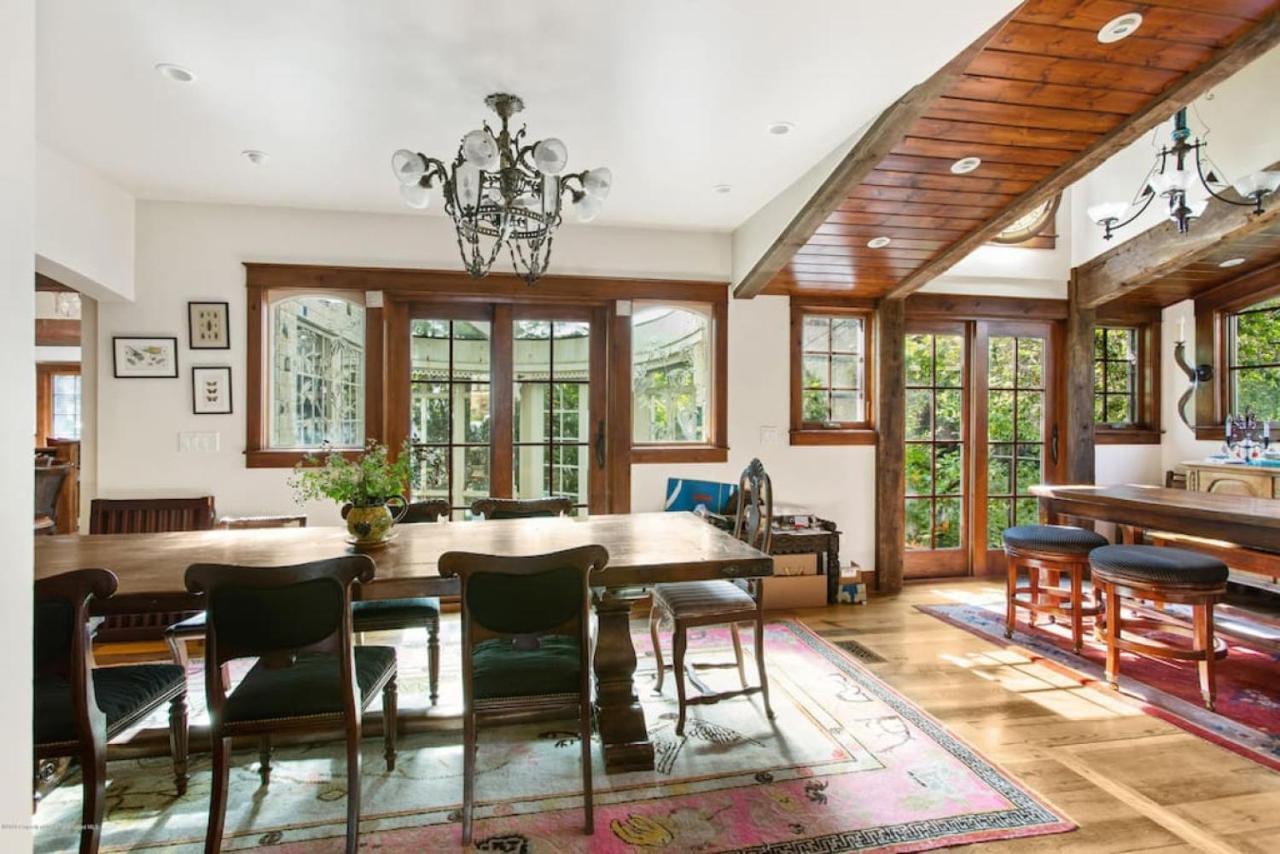 Charming Historic In Holiday home