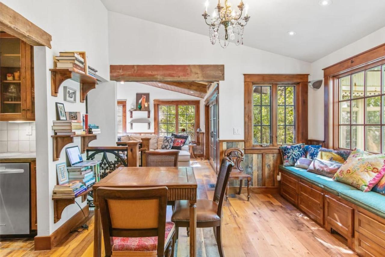 Holiday home Charming Historic In *