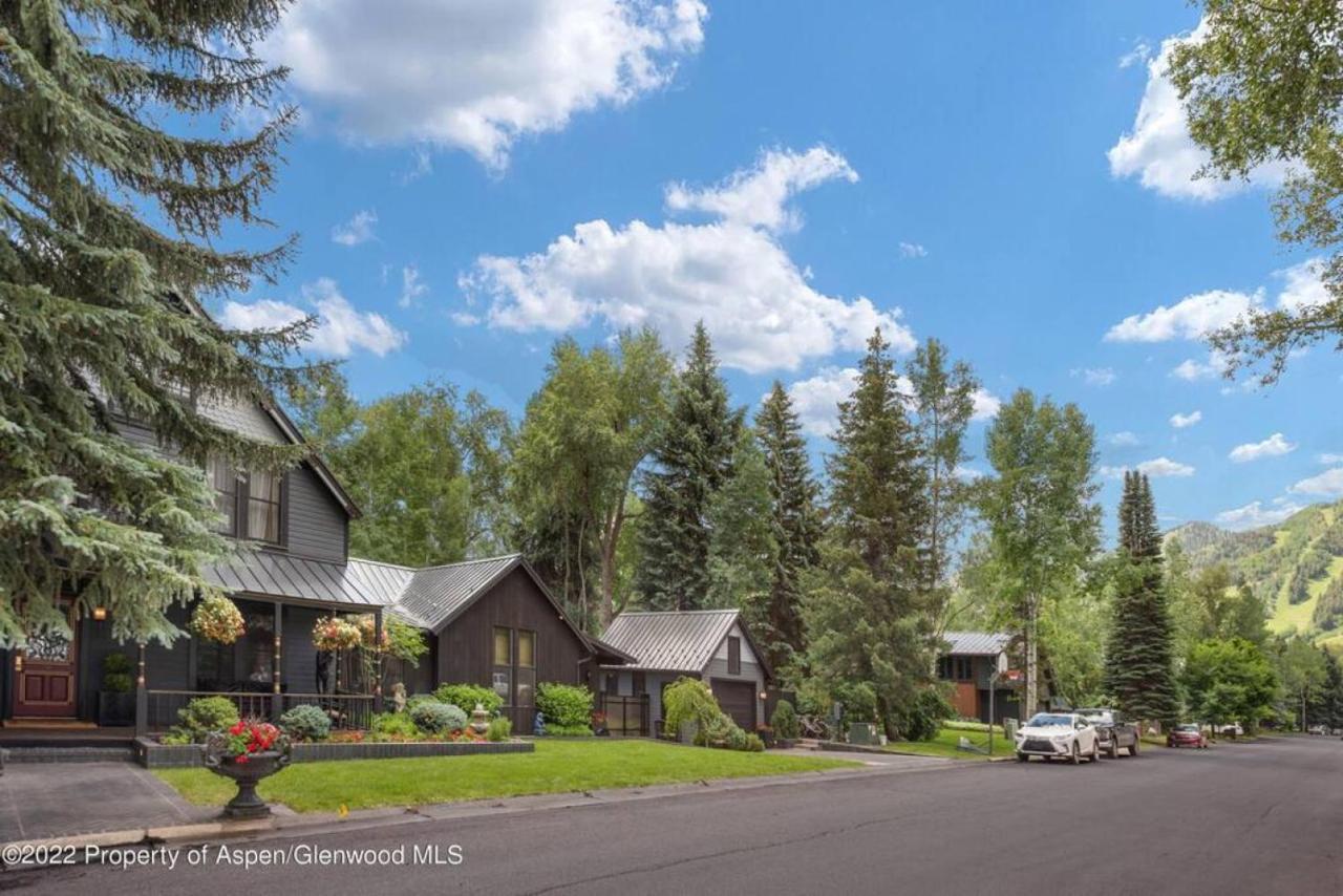 Gorgeous In West End Holiday home Aspen