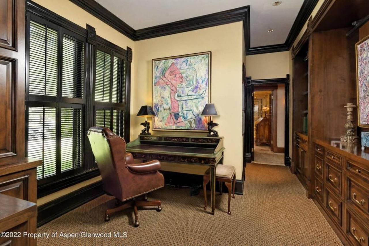 Holiday home Gorgeous In West End Aspen