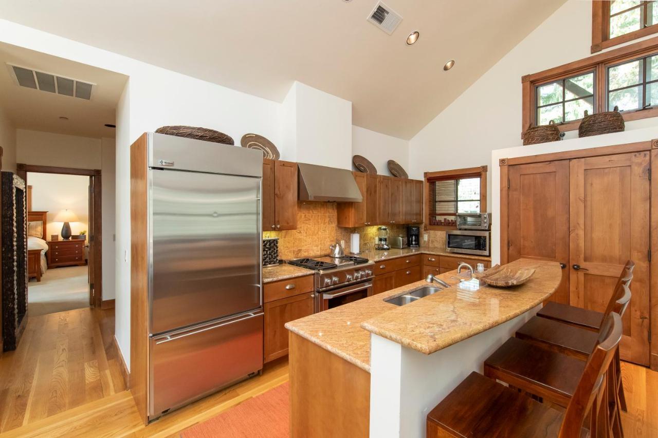Holiday home Christiana Unit 201c, Light-filled Luxury With Views Of Mountain