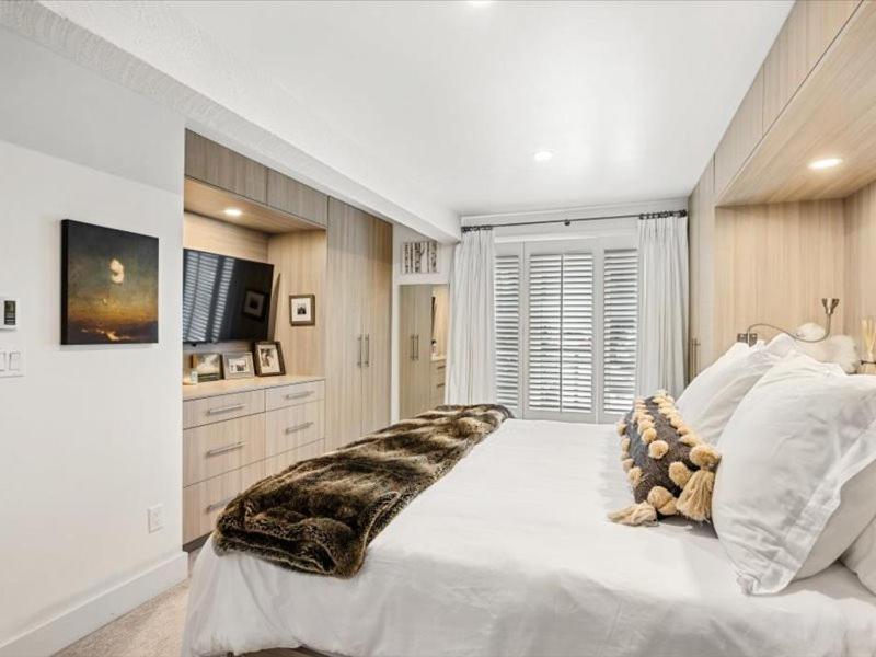 Chateau Roaring Fork 24, Remodeled W River Views, Large Tvs, Fireplace, Near Gondola! *