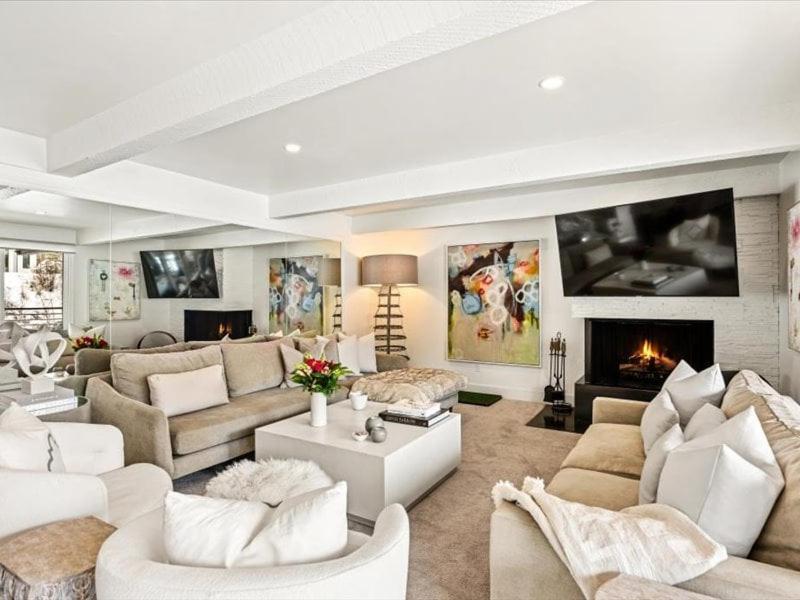 Chateau Roaring Fork 24, Remodeled W River Views, Large Tvs, Fireplace, Near Gondola! * Aspen