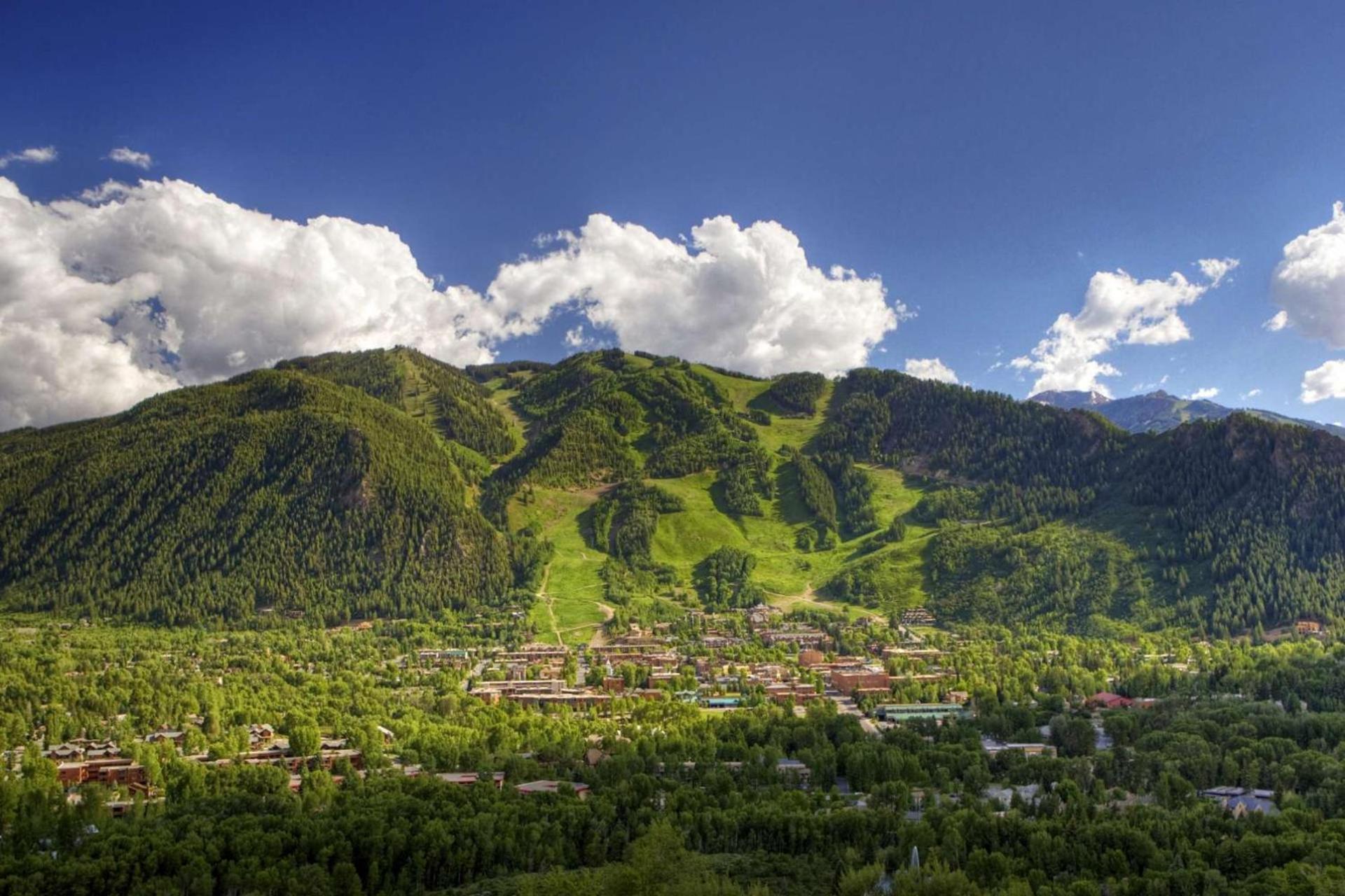 Fox Crossing Luxury Aspen