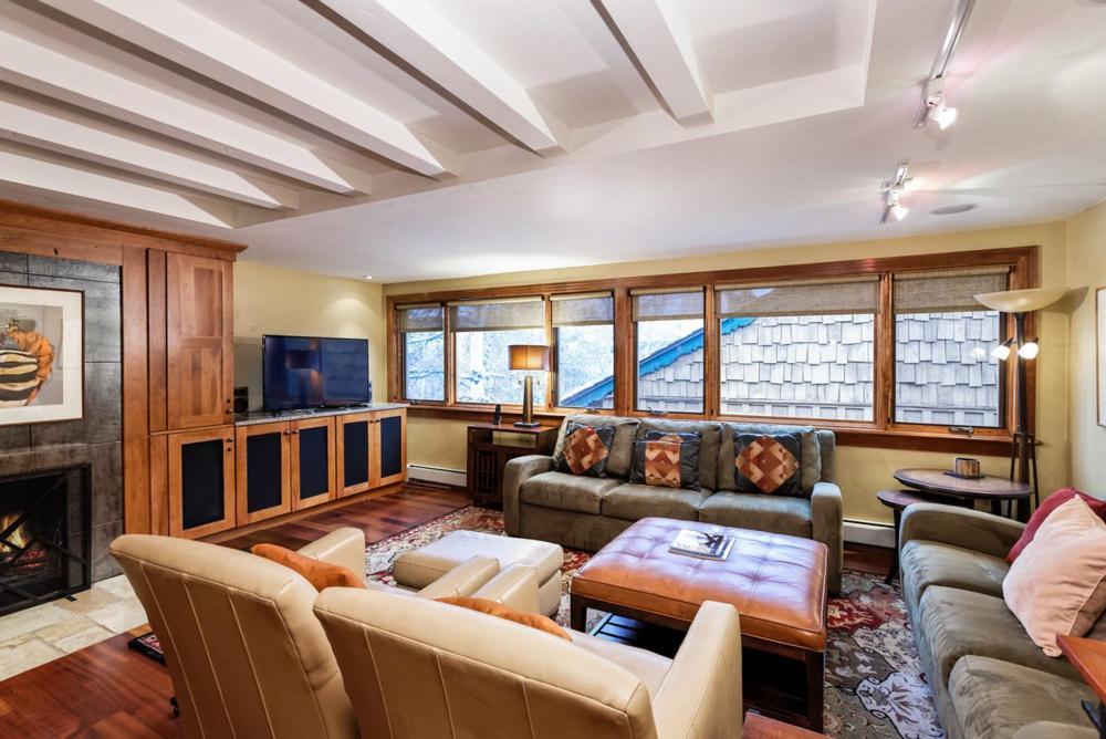 Holiday home Fasching Haus Unit 9, Deluxe W/ A/c In The Living Area, 2 Blocks To Downtown *