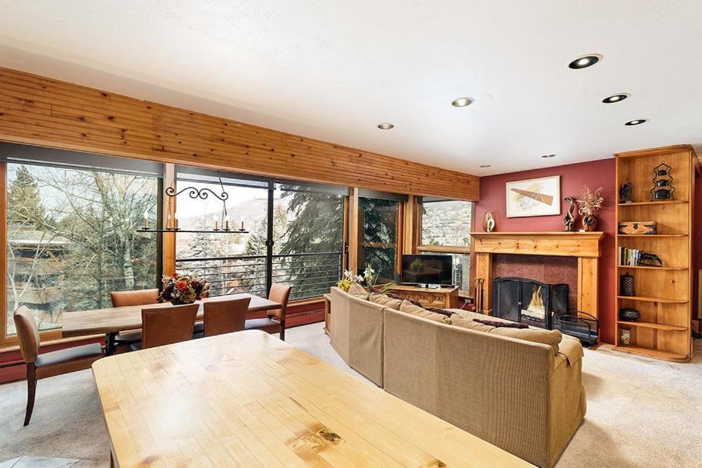 Durant Unit D3, With Floor-to-ceiling Windows, Fireplace, And