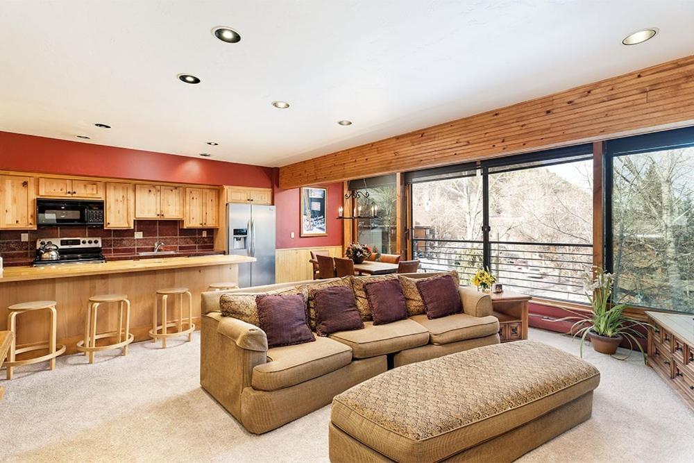 Holiday home Durant Unit D3, With Floor-to-ceiling Windows, Fireplace, And *