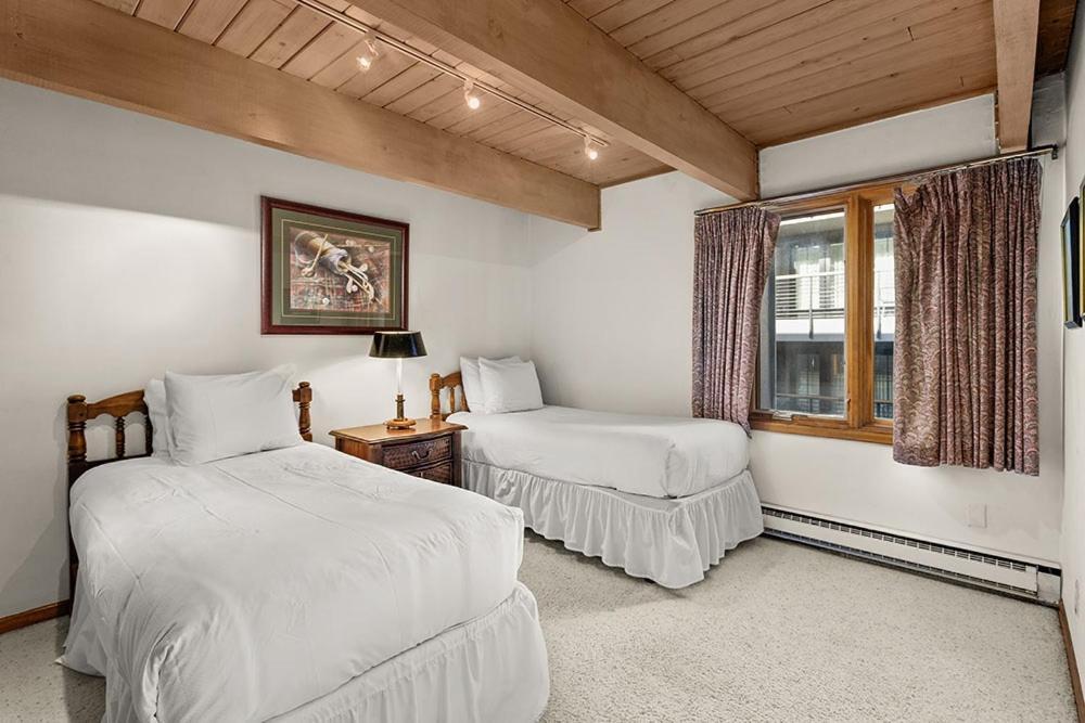 Holiday home Chateau Dumont Unit 9, Downtown With Cozy Living Area