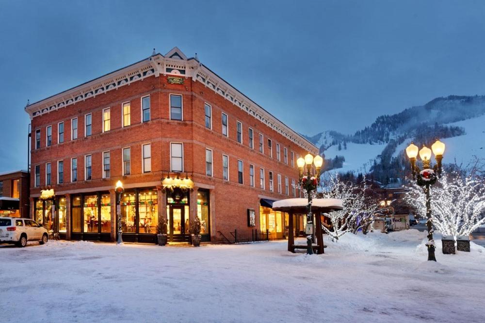 Hotel Independence Square 211, Chic With Mountain Views, A/c, & Rooftop Hot Tub Aspen