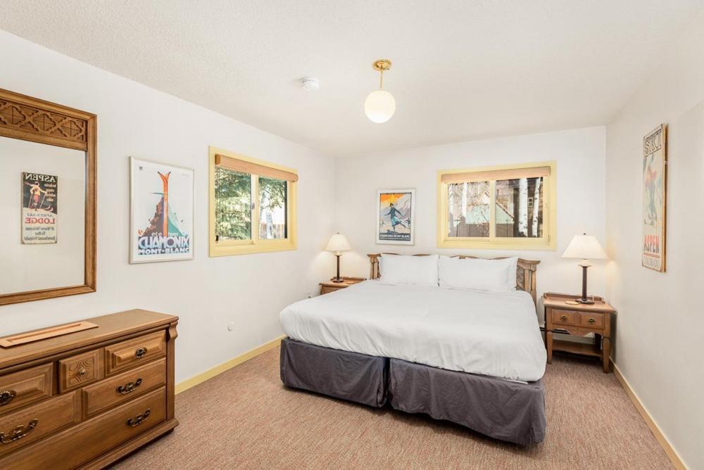 118 E. Bleeker Street Home, Large, Two-level Home/duplex With Private Deck & On-site Parking Holiday home Aspen