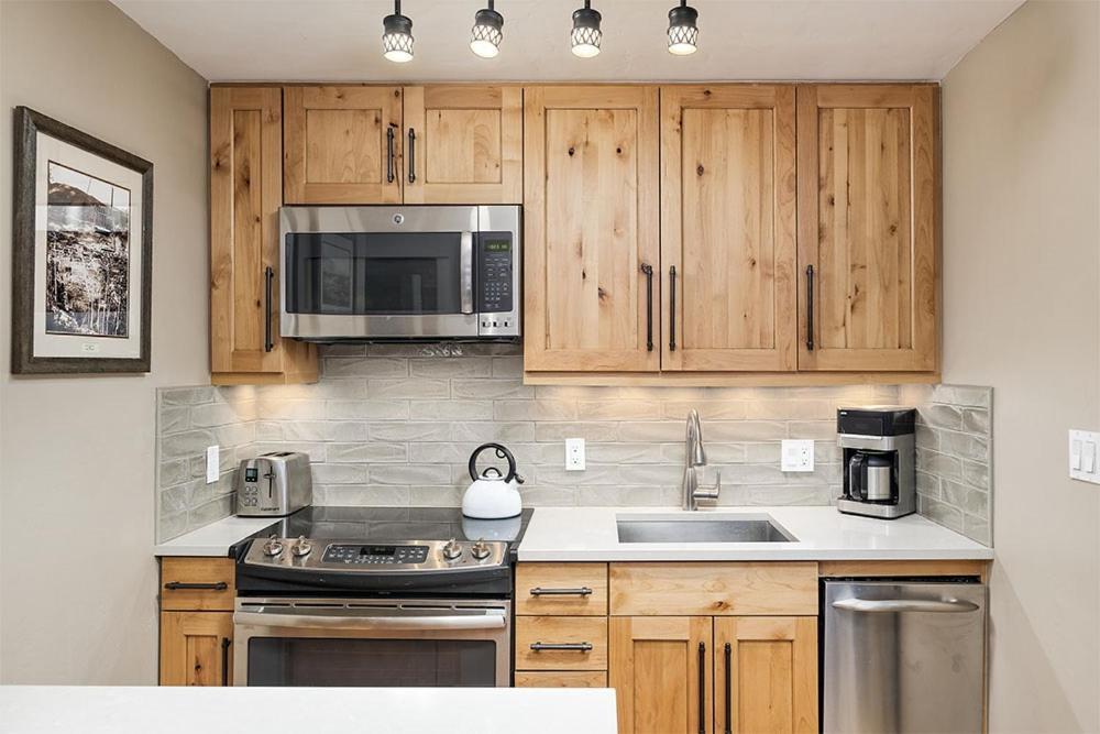 Fasching Haus Unit 12, Lower Level Deluxe W/ Open Living Area & Gas Fireplace Holiday home