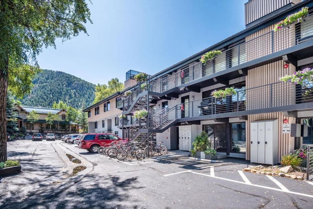 Holiday home Chateau Roaring Fork Unit 37, Spacious Condo, Close To Downtown. Pool, Hot Tub, Fitness Center *