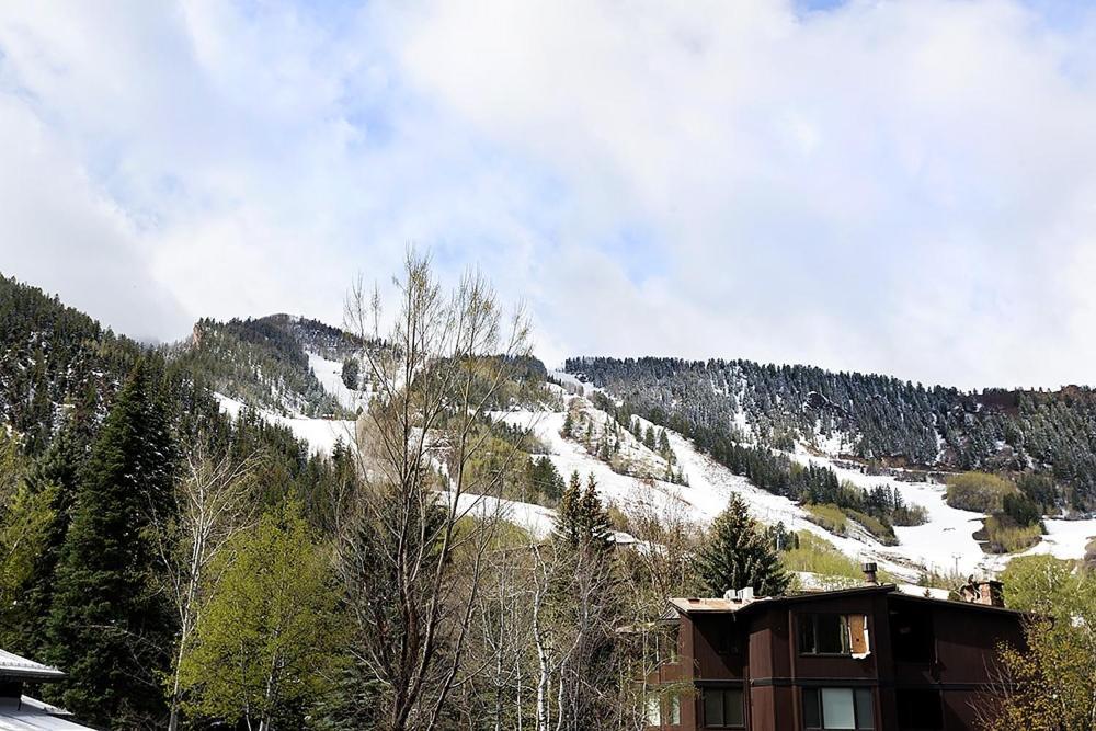 Townhouse East Unit 4, Townhouse In Downtown With Private Balcony Holiday home
