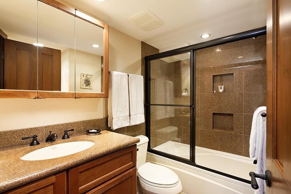 Townhouse East Unit 4, Townhouse In Downtown With Private Balcony Holiday home