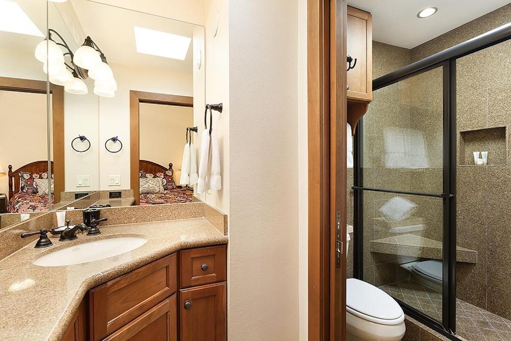 Townhouse East Unit 4, Townhouse In Downtown With Private Balcony Holiday home *