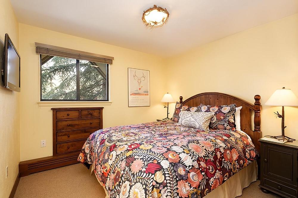 Townhouse East Unit 4, Townhouse In Downtown With Private Balcony Holiday home *
