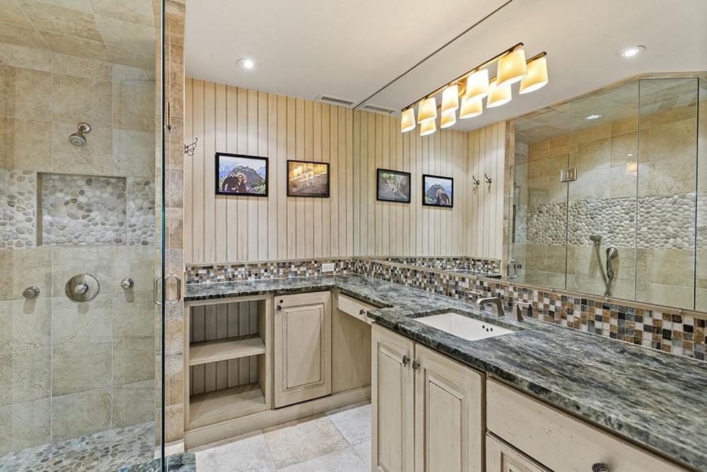 Durant Unit C5, With Bonus Den, Air Conditioning, And Spectacular Views Holiday home