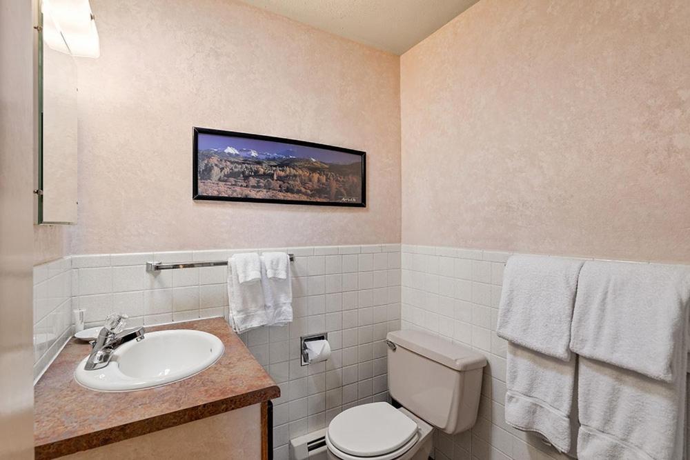 Townhouse East Unit 7, Exceptional Location *