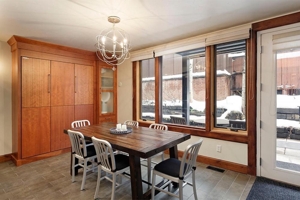 Fifth Avenue Unit 8, With Extra Bed + Access To Pool & Hot Tub Aspen