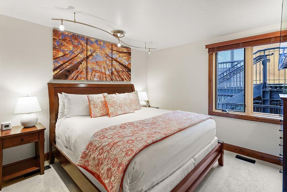 Holiday home Fifth Avenue Unit 8, With Extra Bed + Access To Pool & Hot Tub *
