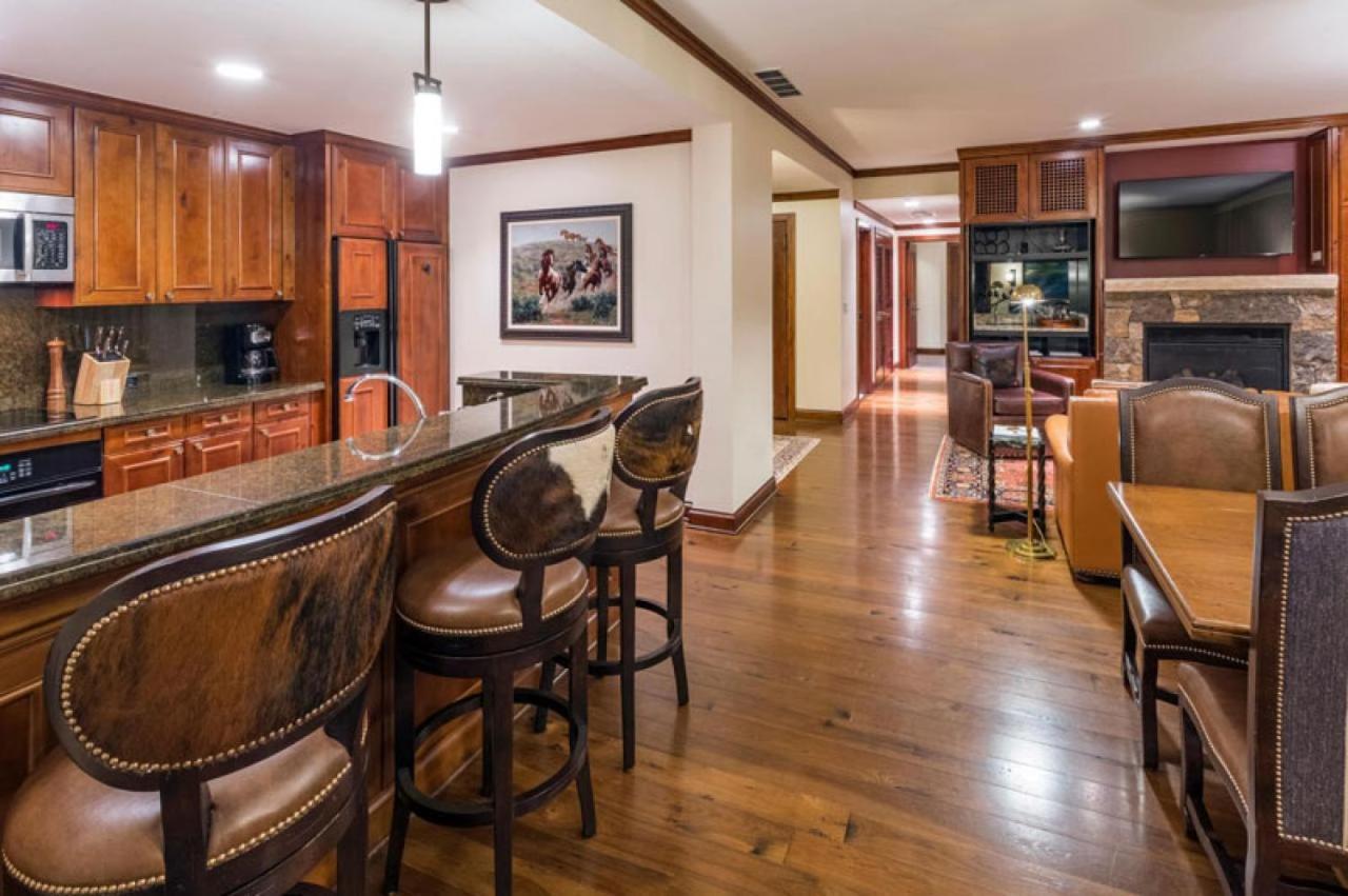 The Ritz-carlton Club, 3 Bedroom 8214, Ski-in & Ski-out In Highlands * Aspen