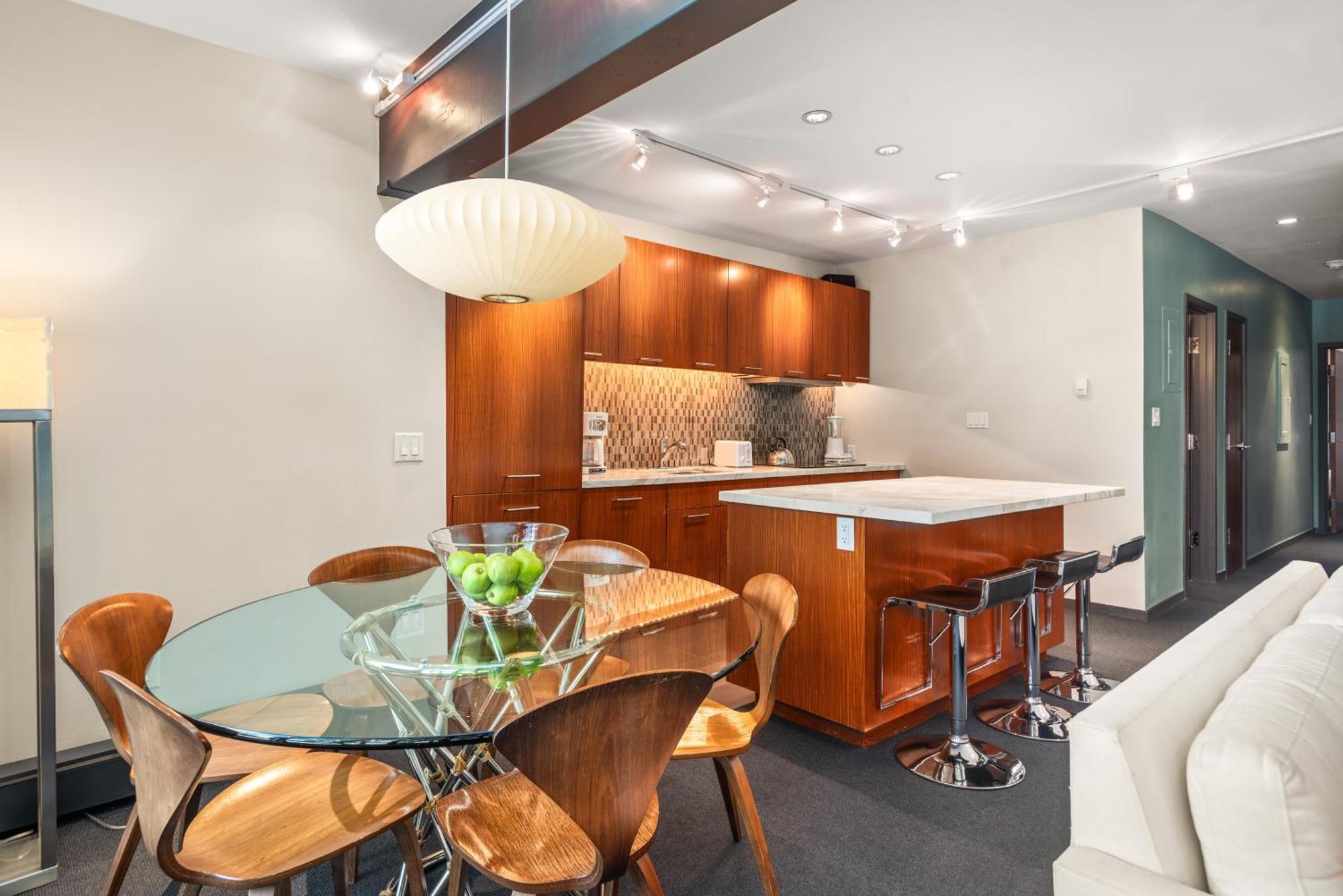 Holiday home Durant Unit C2, With Designer Finishes, Great Views & Location