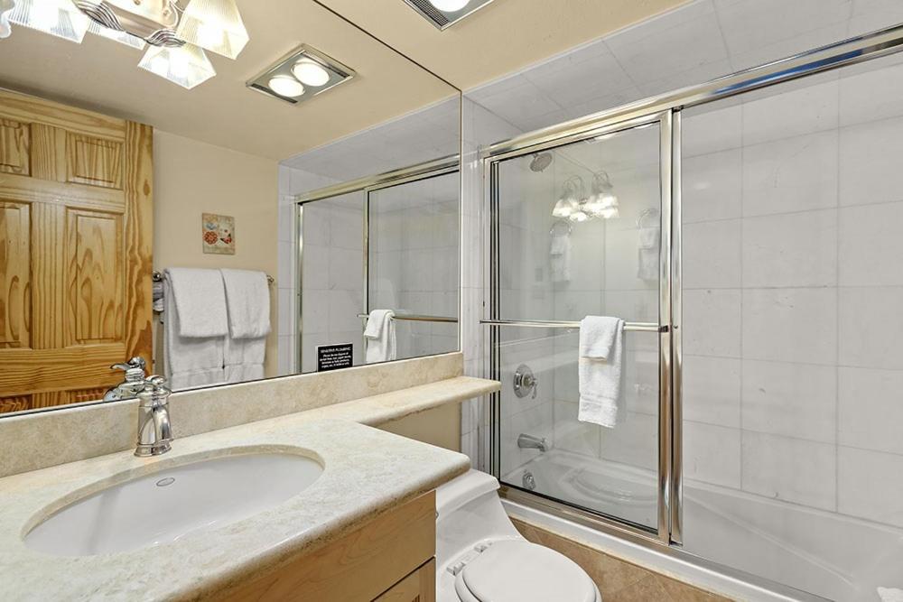 Chateau Chaumont Unit 9, Second-floor Corner With Prime Location In Holiday home