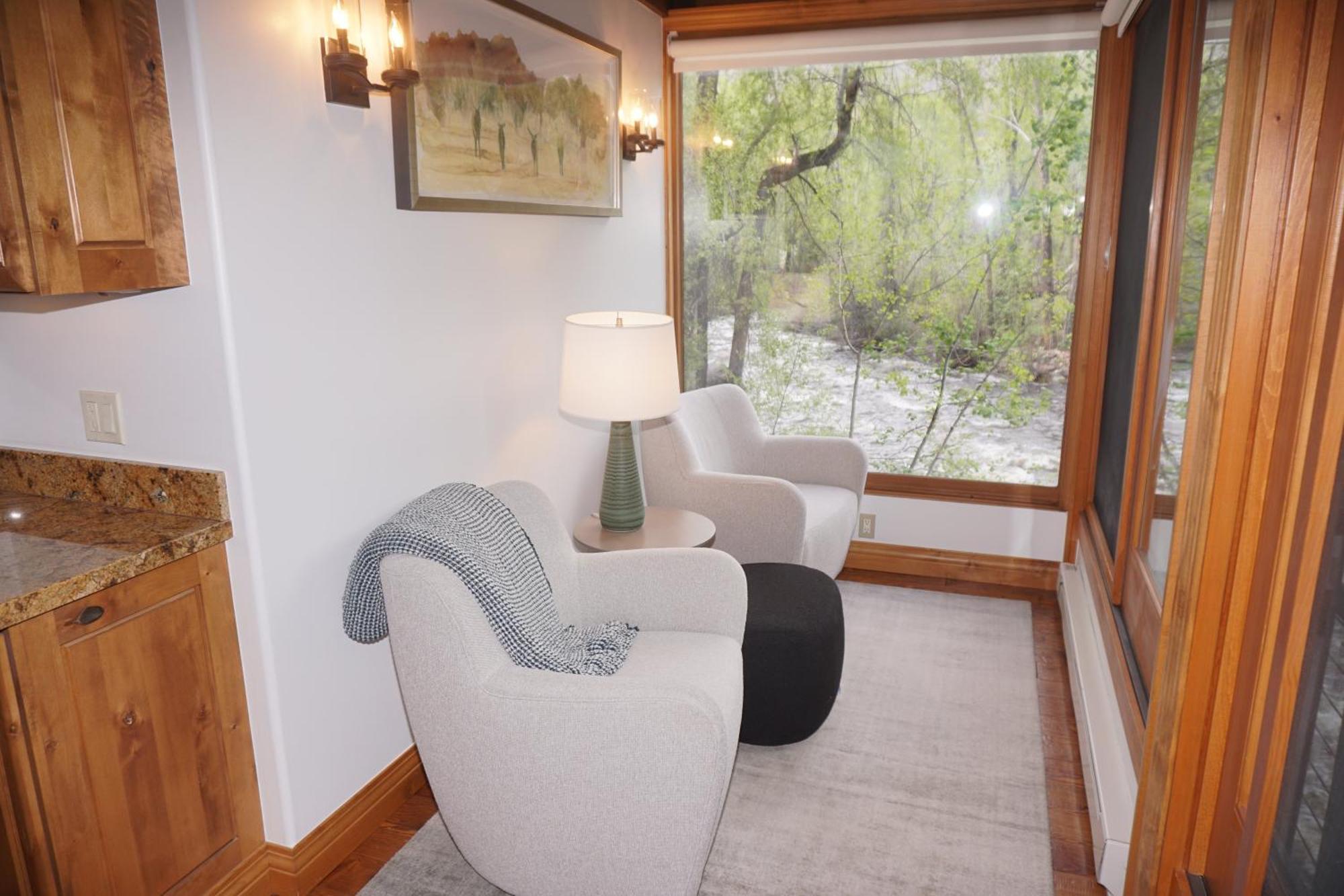 1034 Cooper Ave E #25a *