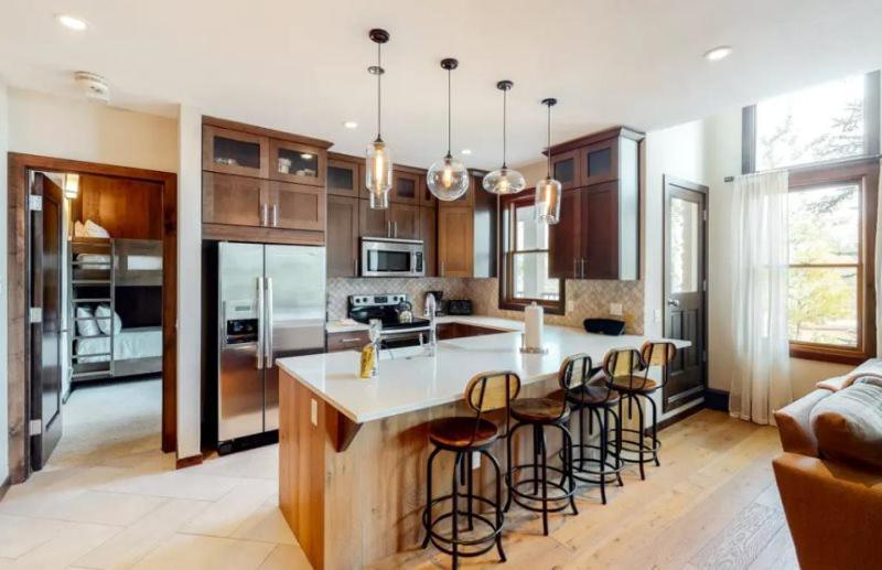 Apartment Alpine Vista Ski-in/ski-out Aspen