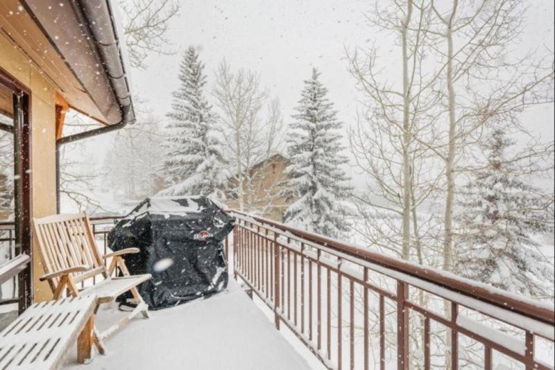 Apartment Snowmass Woodrun V 2 Bedroom In, Out Mountain In The Heart Of Snowmass Village