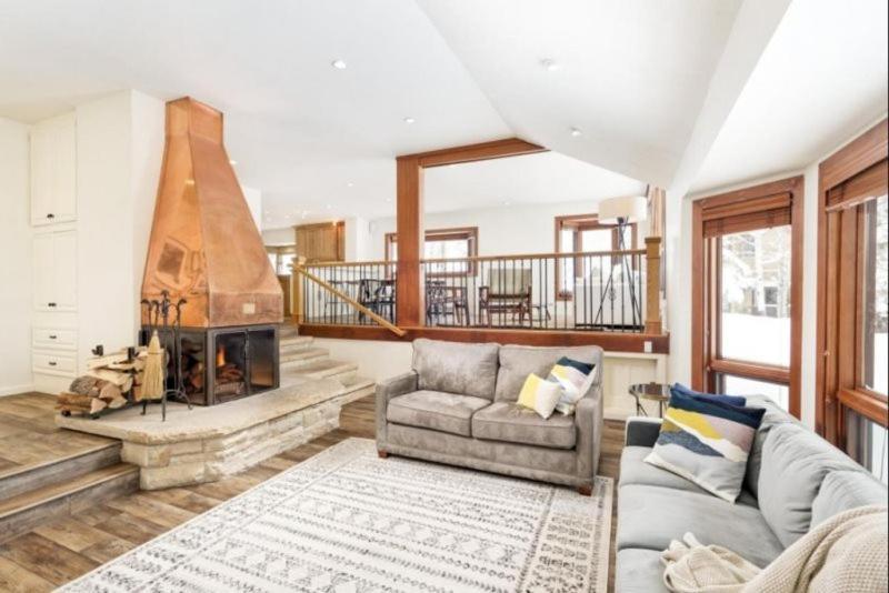 Snowmass Woodrun V 2 Bedroom In, Out Mountain In The Heart Of Snowmass Village *