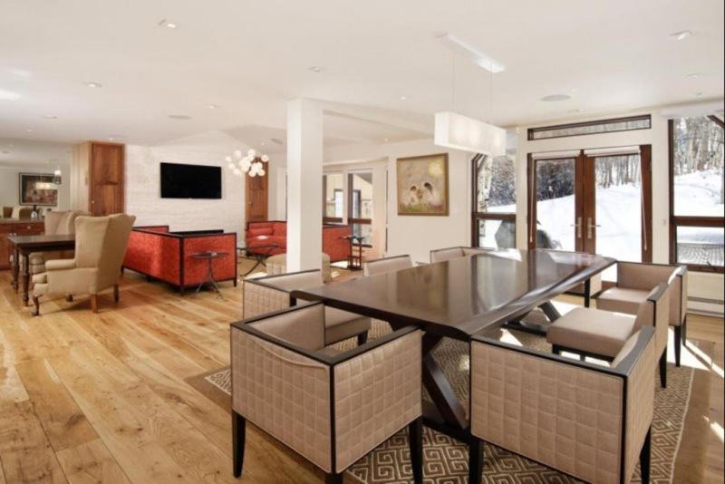 Snowmass Woodrun V 3 Bedroom In, Out Mountain In The Heart Of Snowmass Village Aspen