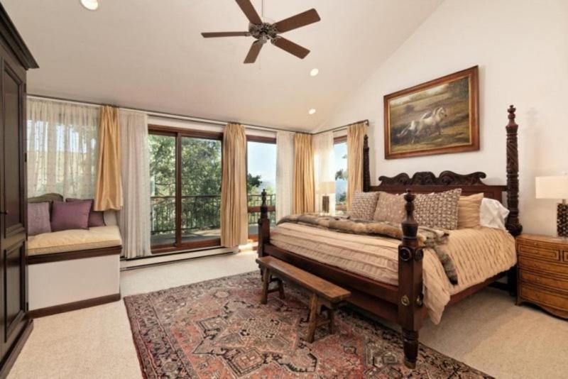 Premier In, Out 2 Bedroom Colorado Vacation Steps From The Slopes With Hot Tub And Pool Holiday home