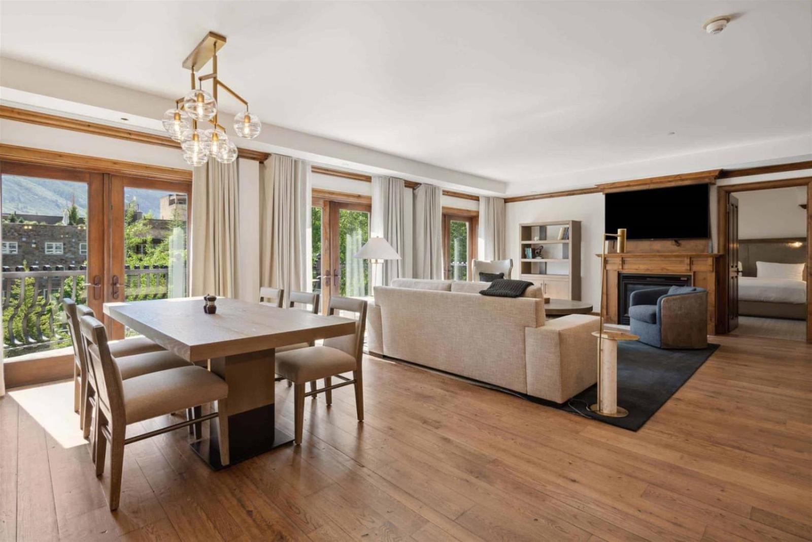 Mountain Residences, Formerly Grand Hyatt, 2 Bedroom Apartment Aspen