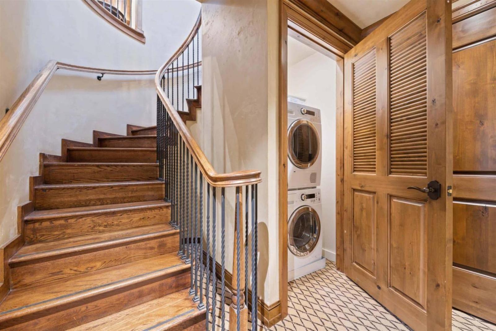 Mountain Residences, 2 Bedroom Luxury Club Apartment Aspen